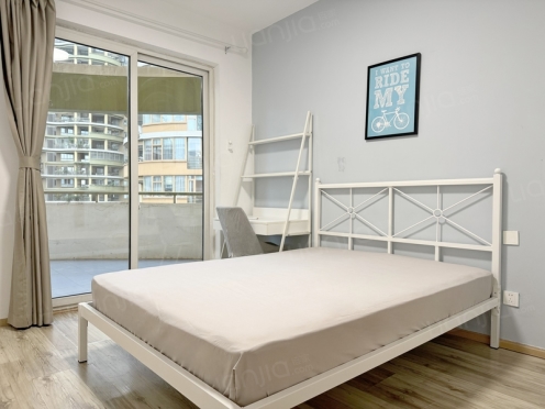 合租·远大都市风景四期 4居室 南卧