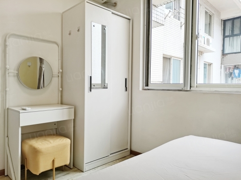 合租·都市金岸 3居室 东卧