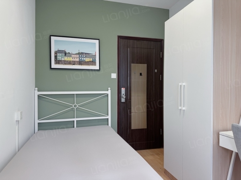 合租·蓝色空间蓝月 4居室 东北卧