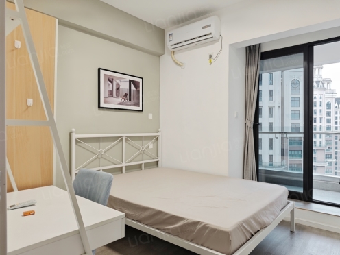 合租·中德英伦联邦A区 4居室 南卧