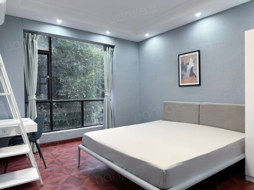 合租·交大智能九期 4居室 东南卧