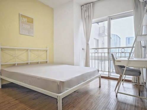 合租·莲花逸都 3居室 东南卧