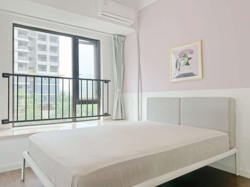 合租·融创香璟台东苑二期 4居室 南卧