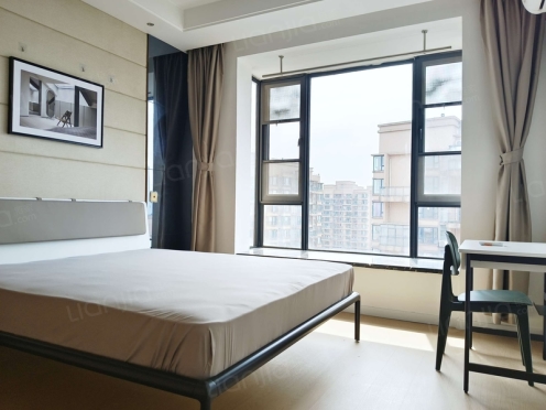 合租·比华利国际城一期 4居室 南卧