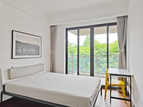 合租·绿地新里城三期 4居室 西卧