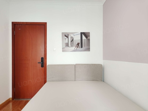 合租·蓝光凯丽香江 4居室 北卧