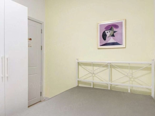 合租·中德英伦联邦C区 4居室 南卧