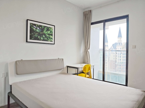 合租·中德英伦世邦K区 4居室 南卧