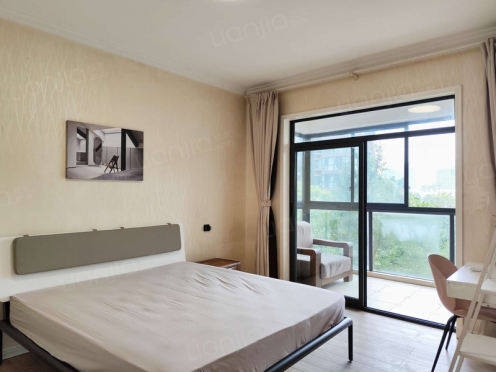 合租·翡翠半岛 4居室 西卧