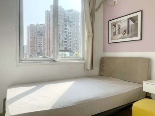 合租·长城园 4居室 南卧