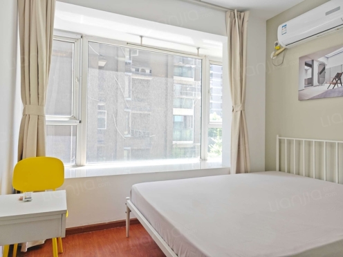 合租·金阳易诚国际 3居室 东卧