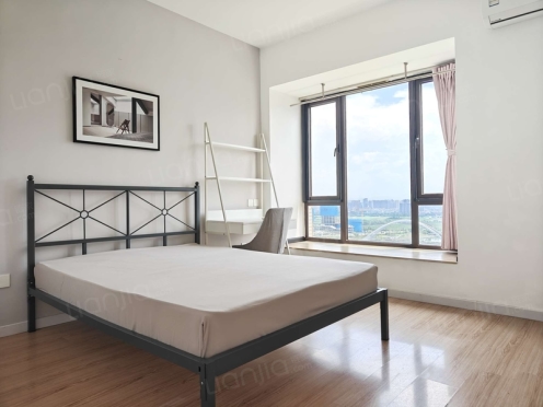 合租·礼顿山1号 4居室 南卧