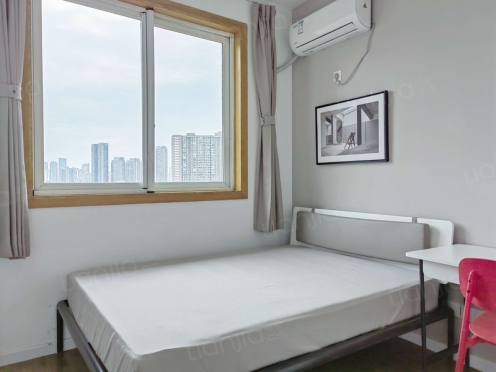 合租·人和逸景 3居室 东卧