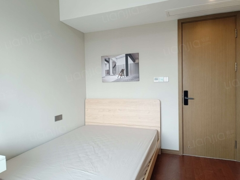 合租·合能铂悦华庭 4居室 东北卧