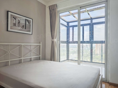 合租·首创国际城二期 5居室 东北卧