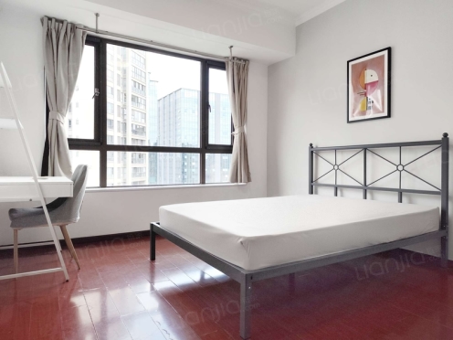 合租·世豪瑞丽 4居室 东卧