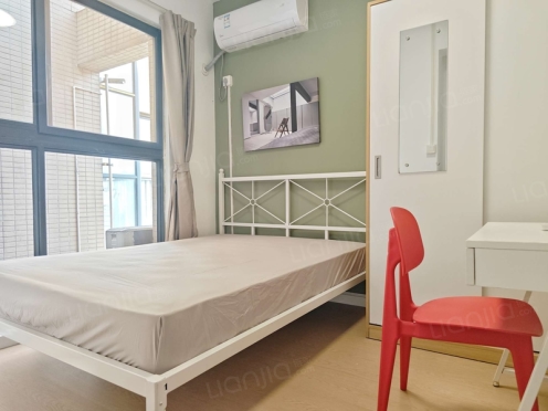 合租·会所金澜苑 4居室 东卧