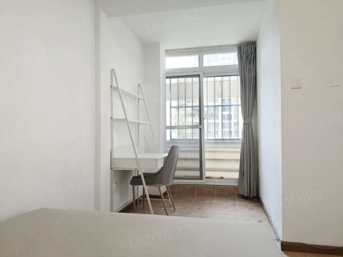 合租·天鹅湖花园 4居室 南卧