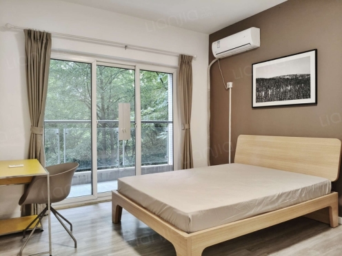 合租·天空城 3居室 东南卧