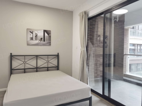 合租·中德英伦联邦A区 4居室 北卧