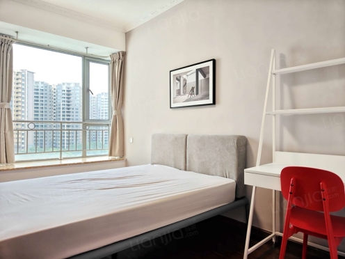 合租·时代晶科名苑 3居室 西卧