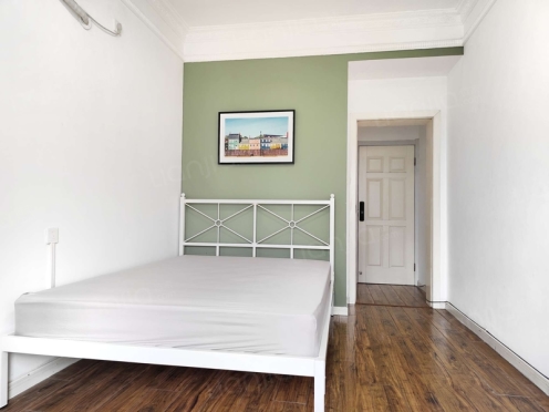 合租·左岸花都 5居室 北卧