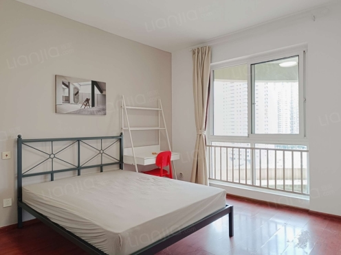 合租·远大都市风景四期 4居室 东南卧