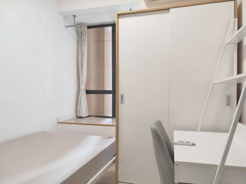 合租·名著司南 4居室 东卧