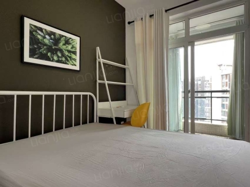 合租·南阳盛世二期 4居室 东南卧