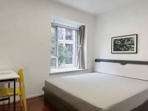 合租·蓝光花满庭一期 4居室 南卧