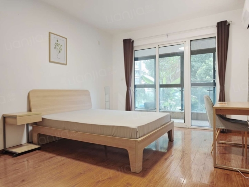 合租·蓝光锦绣城四期 4居室 东南卧