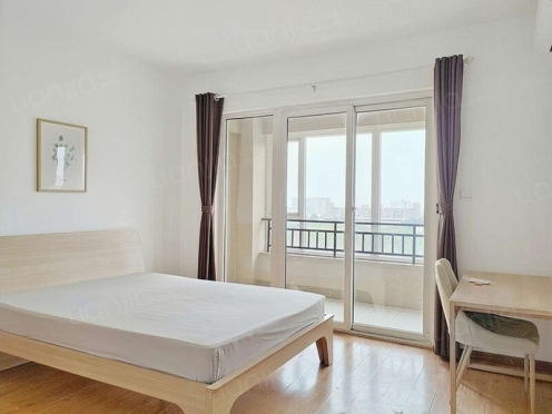 合租·世豪嘉柏 4居室 西卧