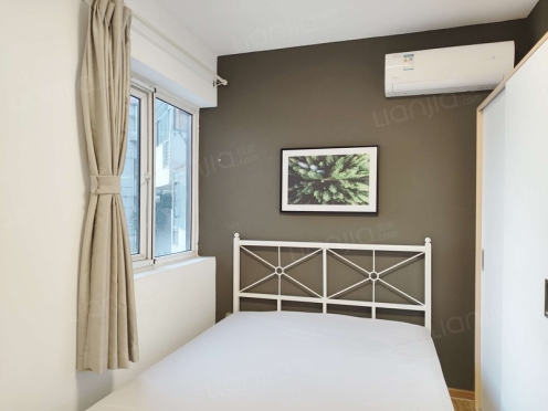 合租·蓝光凯丽香江 4居室 北卧