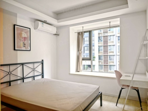 合租·金林俊景 4居室 东卧