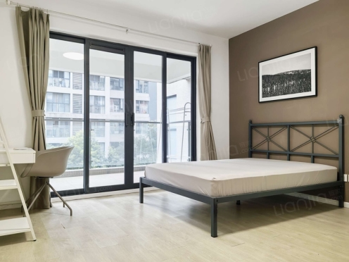 合租·凯德风尚 4居室 东卧