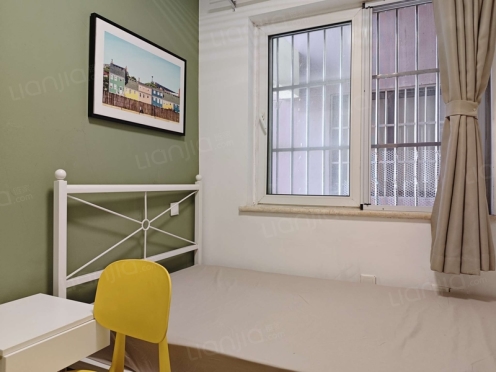 合租·首创国际城一期 4居室 东南卧