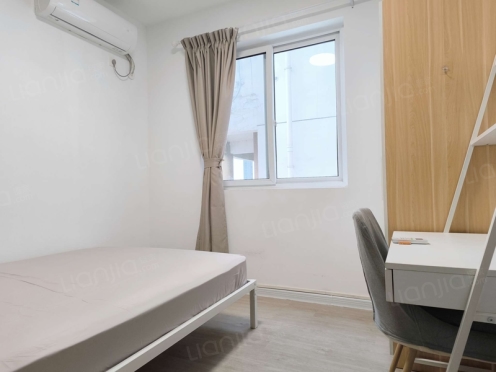 合租·远大都市风景四期 5居室 东卧