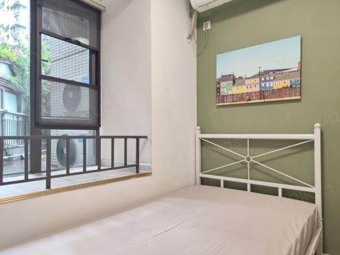 合租·龙湖三千里B区二期 4居室 东卧