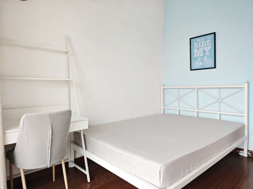 合租·西锦国际一期 3居室 东北卧