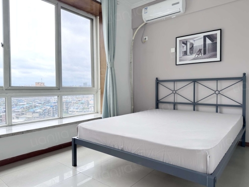 合租·人和逸景 3居室 西卧