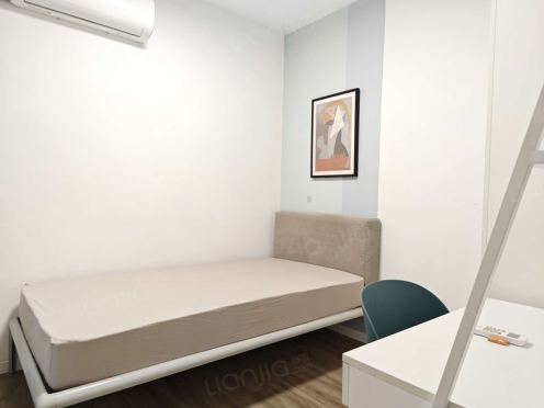 合租·西锦国际三期 4居室 东卧