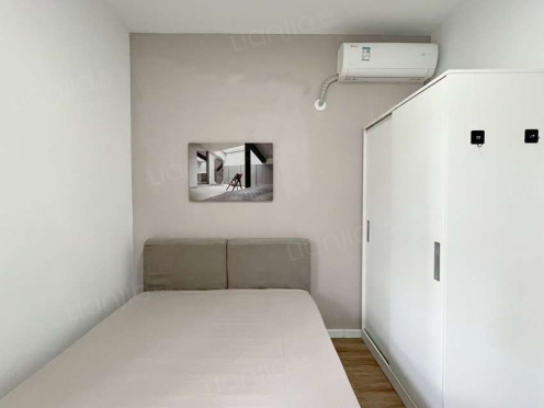 合租·花样年花郡 3居室 西卧