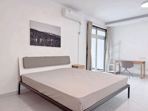 合租·花样年花郡 4居室 北卧