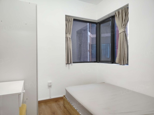 合租·麓府 4居室 西北卧