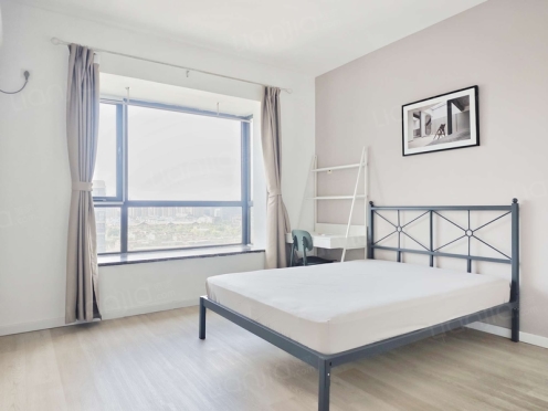 合租·翡翠海湾 4居室 西北卧