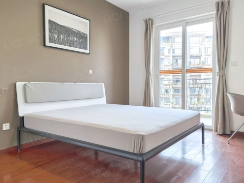 合租·华府金沙 4居室 东卧