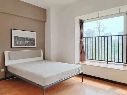 合租·中房蓝水湾 4居室 南卧