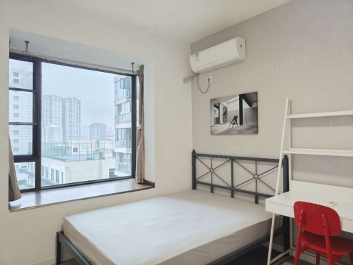 合租·西锦国际一期 4居室 东南卧