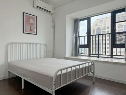 合租·融创香璟台西苑四期 5居室 西卧