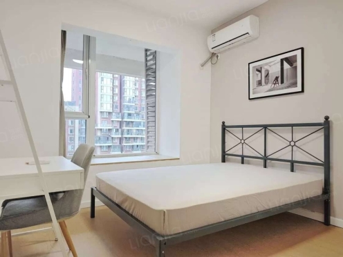 合租·首创国际城二期 4居室 西南卧